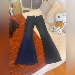 Free People NWT- Flared Jeans- SIZE 28